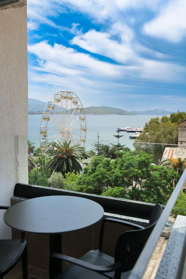 Adora'S View Hotel Sarandë Buitenkant foto